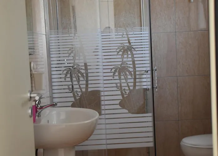 아파트 Leta's Apartments, Vacation Plazhi San Pietro