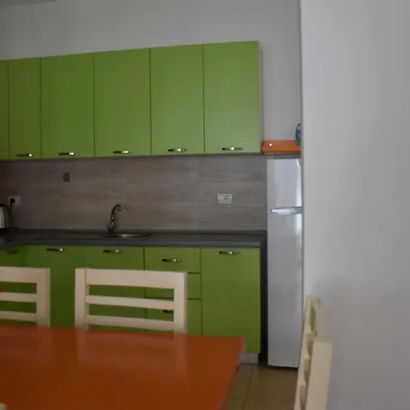 Appartement Gjiri I Lalzit - Lura 2 - Leta's
